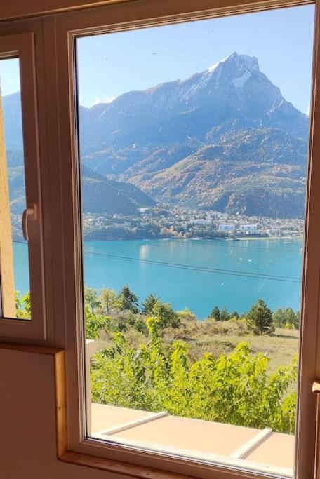 Le Cosy Du Plongeoir - T2 Neuf Avec Vue Sur Le Lac De Serre Poncon Et Grande Terrasse Avec Jardin Savines Kültér fotó